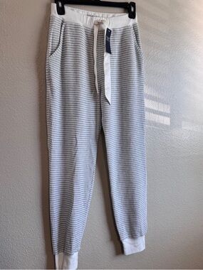 ABERCROMBIE AND FITCH Cozy Textured Drawstring Joggers - White & Light Gray
